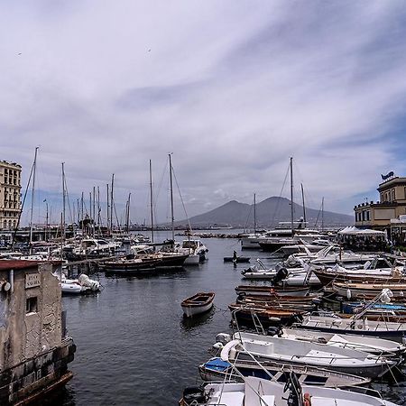 Greros H. Rooms Napoli Centro By Clapa Group Dislocated Hospitality Eksteriør billede