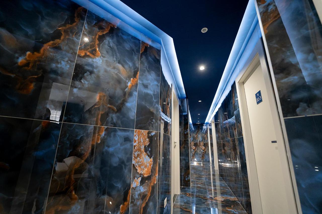 Greros H. Rooms Napoli Centro By Clapa Group Dislocated Hospitality Eksteriør billede