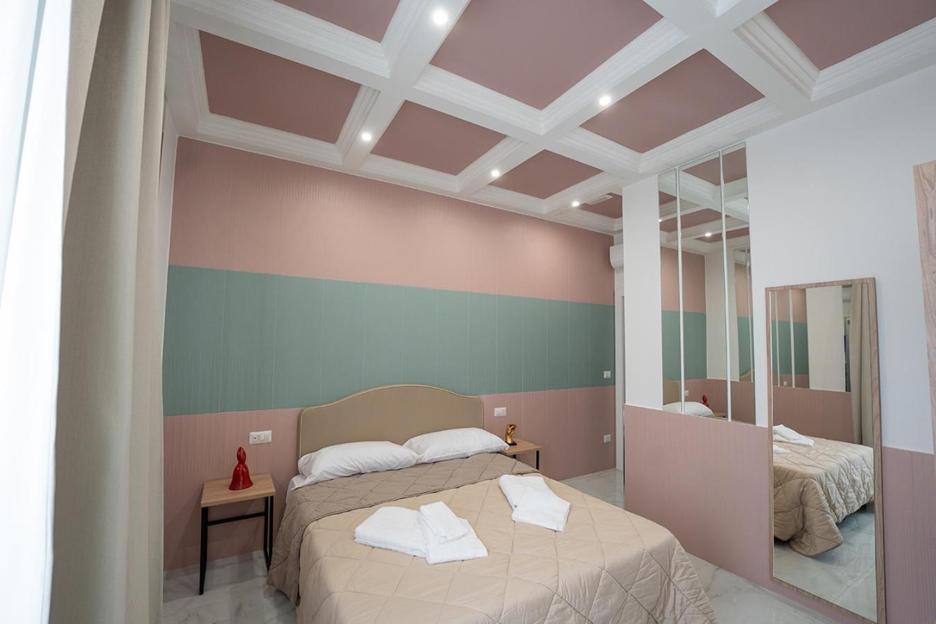 Greros H. Rooms Napoli Centro By Clapa Group Dislocated Hospitality Eksteriør billede