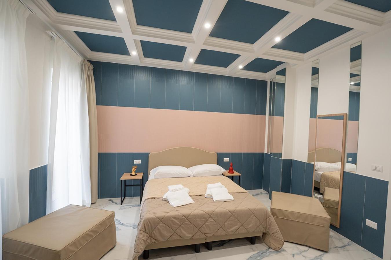 Greros H. Rooms Napoli Centro By Clapa Group Dislocated Hospitality Eksteriør billede